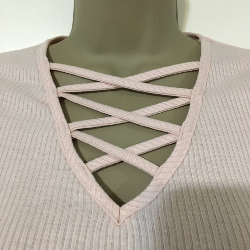 GB crop long sleeve top. Size XS. - Picture 2 of 6